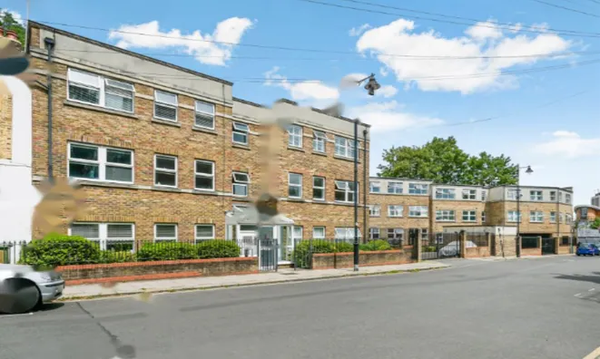 Недвижимость Ferndale Road: 4