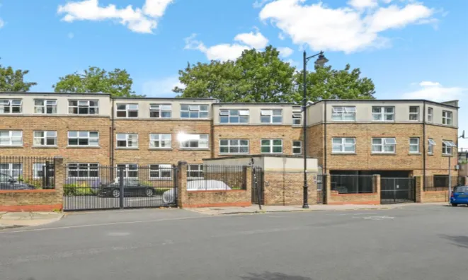 Недвижимость Ferndale Road: 4