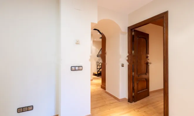 Недвижимость Chalet for sale in Andorra la Vella, 4 bedrooms: 33