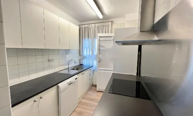 Недвижимость Four-bedroom apartment in Andorra la Vella center: 8
