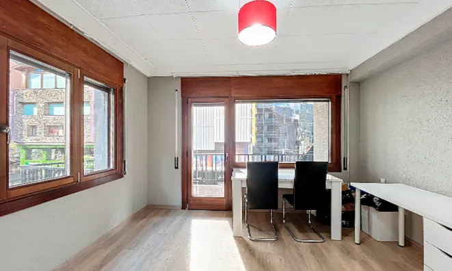 Недвижимость Apartment for sale in Andorra la Vella, 3 bedrooms: 3