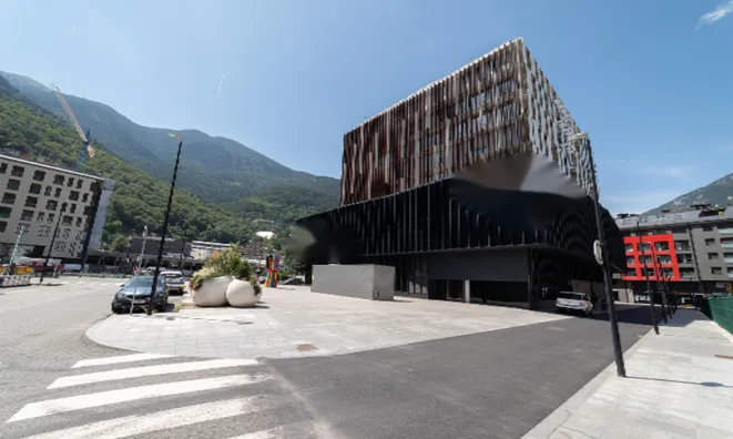 Недвижимость Apartment for sale in Andorra la Vella with 3 bedrooms: 24