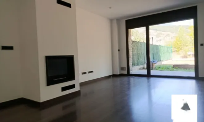 Недвижимость Apartment for sale in Ordino, 3 bedrooms: 3