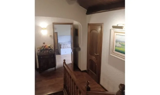 Недвижимость Impressive chalet on La Comella Road: 14