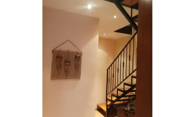 Недвижимость Impressive chalet on La Comella Road: 33