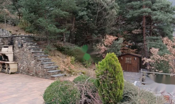 Недвижимость Impressive chalet on La Comella Road: 47