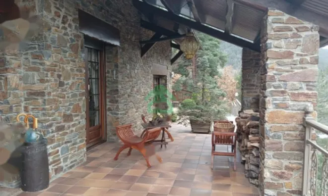 Недвижимость Impressive chalet on La Comella Road: 55