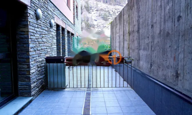 Недвижимость 2-bedroom apartment with parking in El Tarter, Canillo: 1