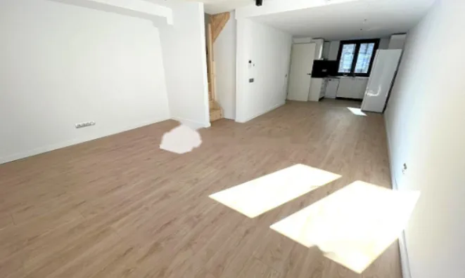 Недвижимость New duplex in Andorra la Vella: 3