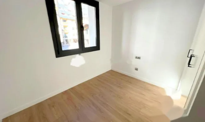 Недвижимость New duplex in Andorra la Vella: 12