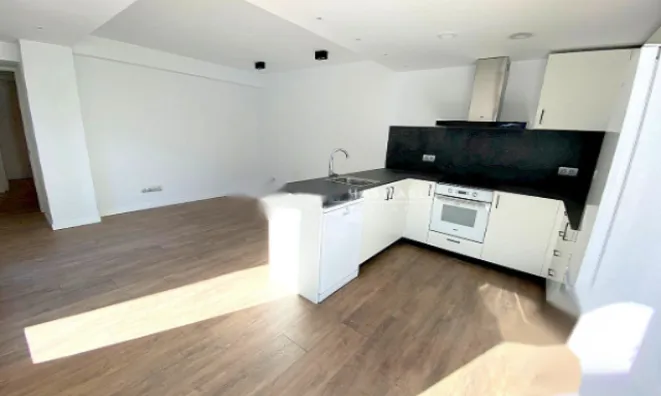 Недвижимость New duplex penthouse in Andorra la Vella: 1