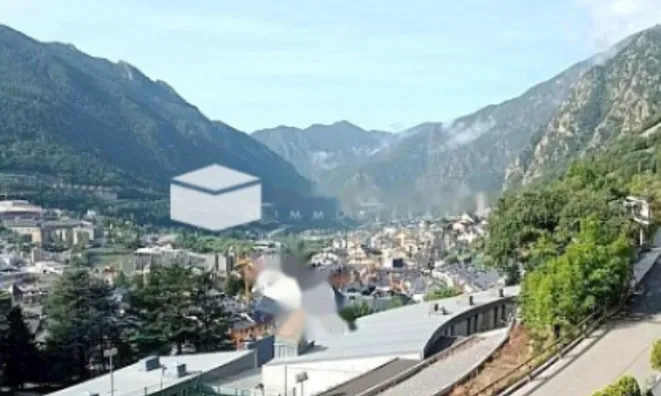 Недвижимость Exclusive luxury apartment in Andorra la Vella: 1