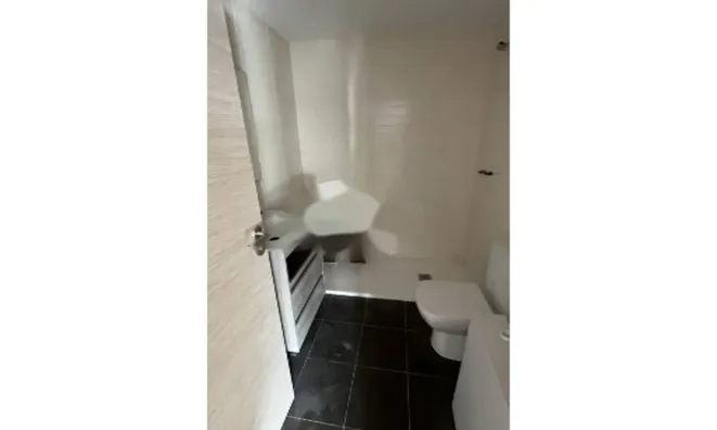 Недвижимость Newly built ground floor with private garden and parking: 15