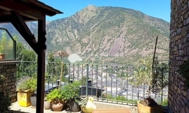 Недвижимость Magnificent house for sale in La Plana: 1