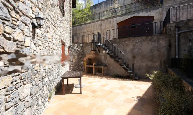 Недвижимость Chalet for sale in Encamp with 4 bedrooms: 1