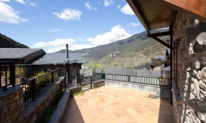 Недвижимость Chalet for sale in Encamp with 4 bedrooms: 2