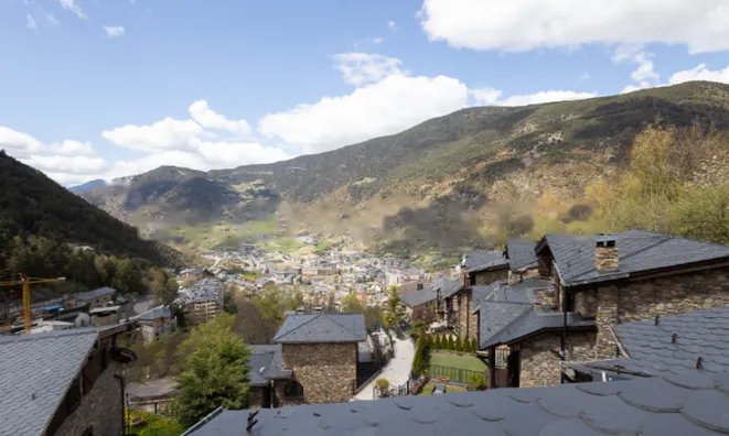 Недвижимость Chalet for sale in Encamp with 4 bedrooms: 32