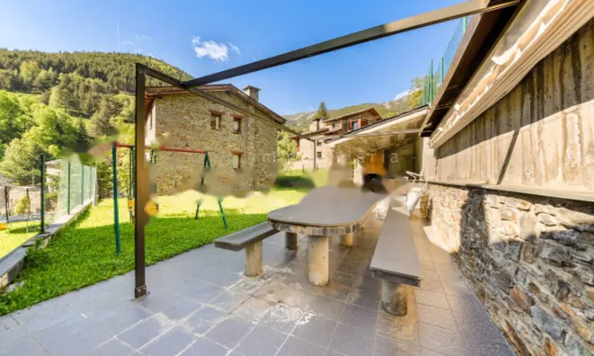 Недвижимость Individual villa with land for sale: 1