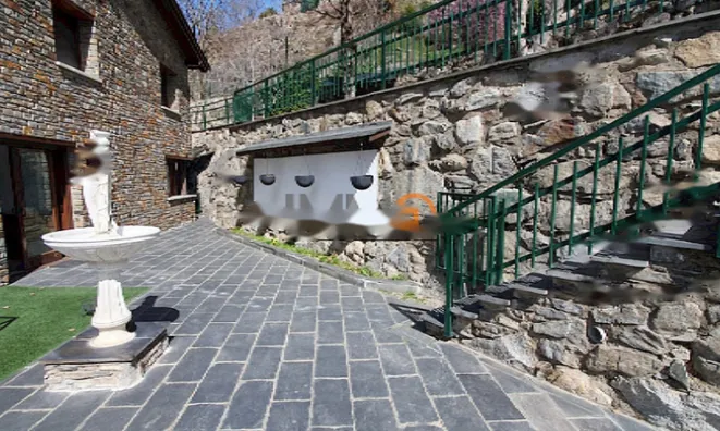 Недвижимость Magnificent Chalet on Carretera d'Engolasters, Escaldes Engordany: 1