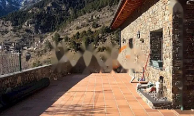 Недвижимость Exclusive chalet in a prime location: 5