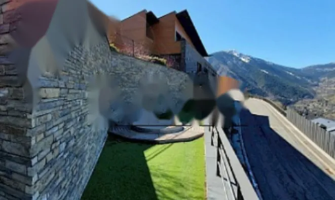 Недвижимость Exclusive chalet in a sought-after area with 4 suites and garage for 7 cars: 4