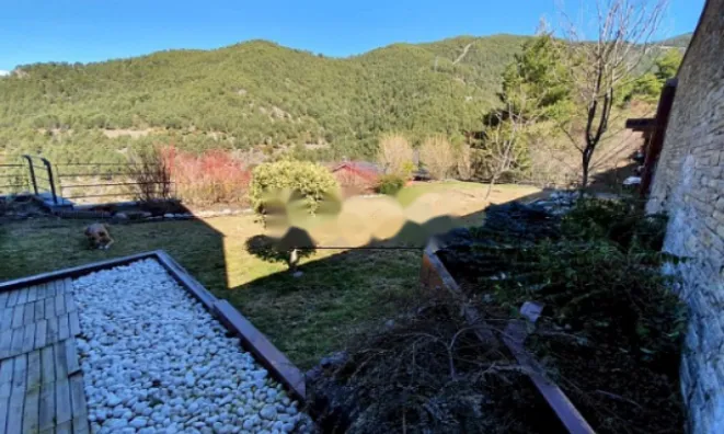 Недвижимость Exclusive chalet in a sought-after area with 4 suites and garage for 7 cars: 11