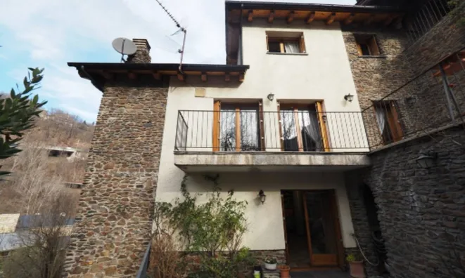 Недвижимость Detached house in Anyos with land for sale: 1