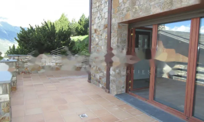 Недвижимость Magnificent large chalet in Canillo: 5