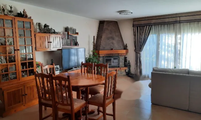 Недвижимость Magnificent chalet in nature: 1