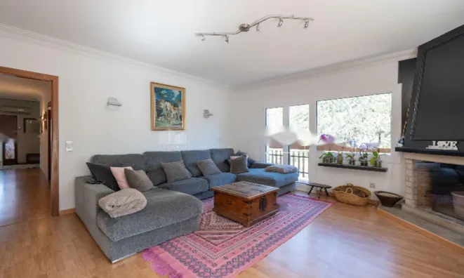 Недвижимость Independent chalet with spectacular views and sun: 4