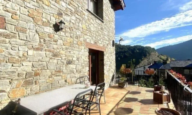 Недвижимость Magnificent chalet in a quiet mountain area: 6