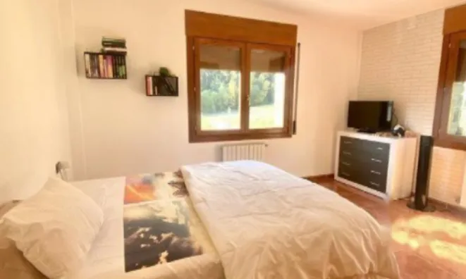 Недвижимость Magnificent chalet in a quiet mountain area: 11