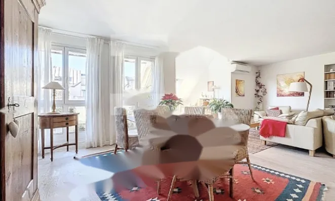 Недвижимость Apartment 5 rooms: 2