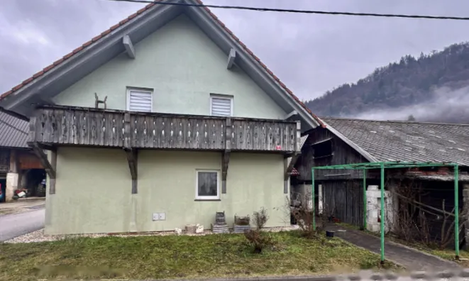 Недвижимость Дом, Подхом: 3