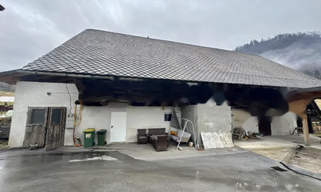 Недвижимость Дом, Подхом: 8