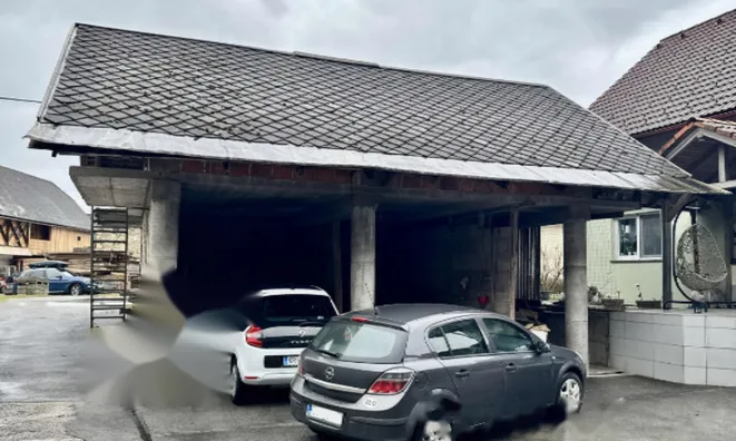 Недвижимость Дом, Подхом: 10