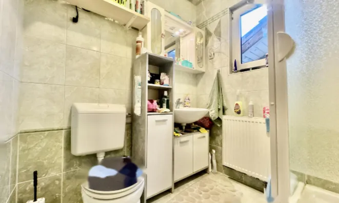 Недвижимость Дом, Подхом: 22