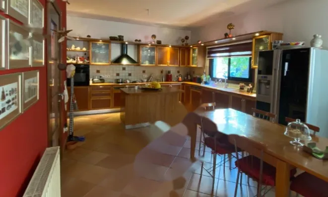 Недвижимость 4 Bedroom House For Sale, Limassol, Columbia area: 3