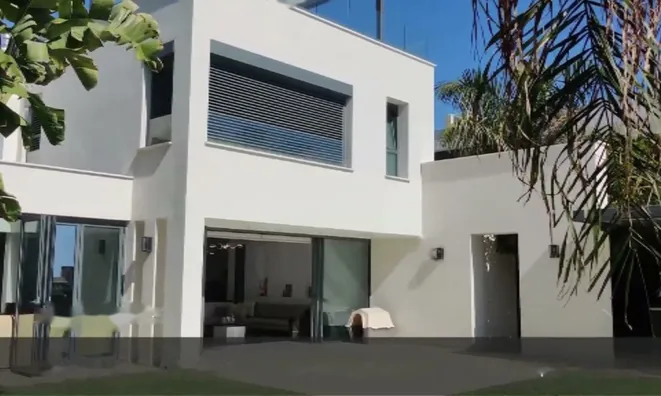 Недвижимость 5 Bedroom Villa for Sale in Agios Athanasios, Limassol: 1