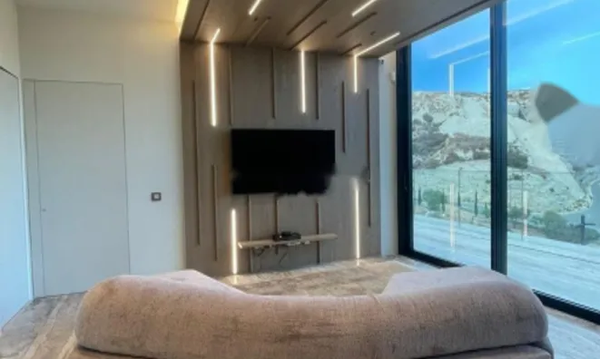 Недвижимость Luxury 6 Bedroom Villafor Sale in Agios Tychonas, Limassol: 5