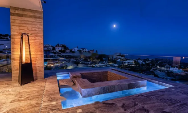 Недвижимость Luxury 6 Bedroom Villafor Sale in Agios Tychonas, Limassol: 19