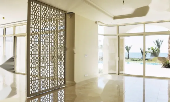 Недвижимость 6 Bedroom Villa for Sale in Pervolia, Larnaca: 5