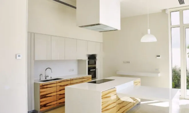 Недвижимость 6 Bedroom Villa for Sale in Pervolia, Larnaca: 6