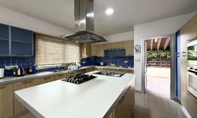 Недвижимость 5 Bedroom Villa for Sale in Agia Fyla, Limassol: 8