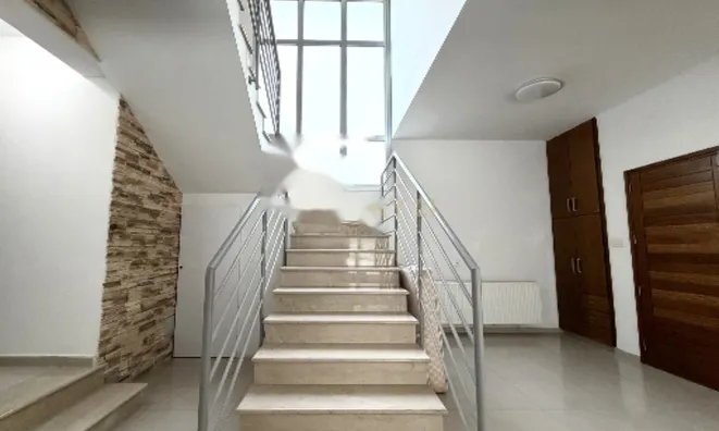 Недвижимость 5 Bedroom Villa for Sale in Agia Fyla, Limassol: 12