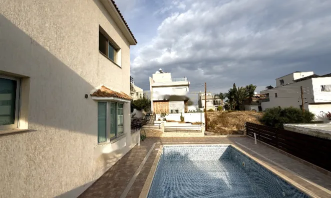 Недвижимость 5 Bedroom Villa for Sale in Agia Fyla, Limassol: 27