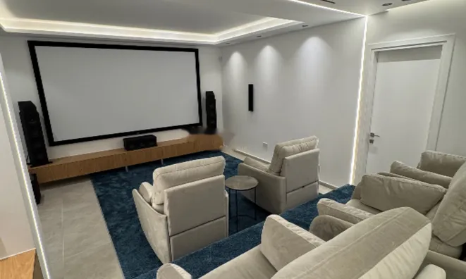 Недвижимость 6 Bedroom Seaview Villa For sale in Agios Athanasios, Limassol: 16