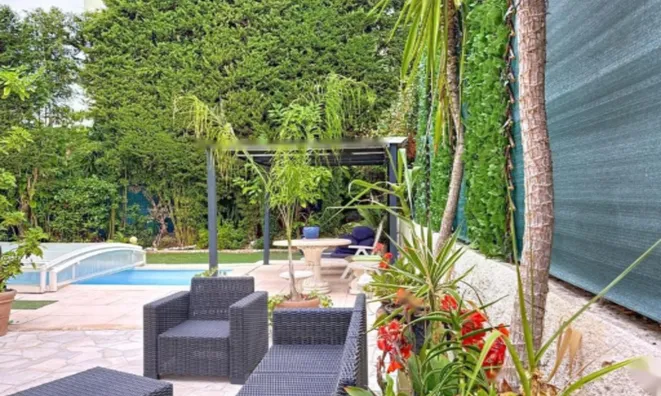 Недвижимость Maison La Bocca: 3