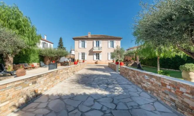 Недвижимость Maison La Bocca: 7