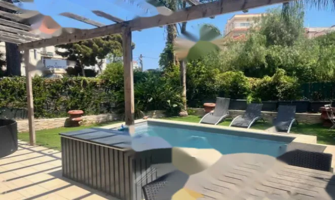 Недвижимость Maison Petit Juas: 1